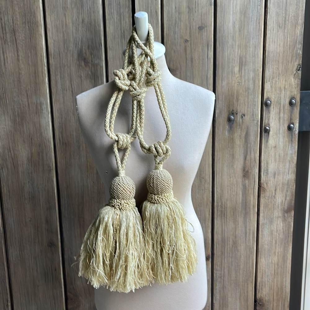 Curtain tie backs (pair) in pale green golden tone